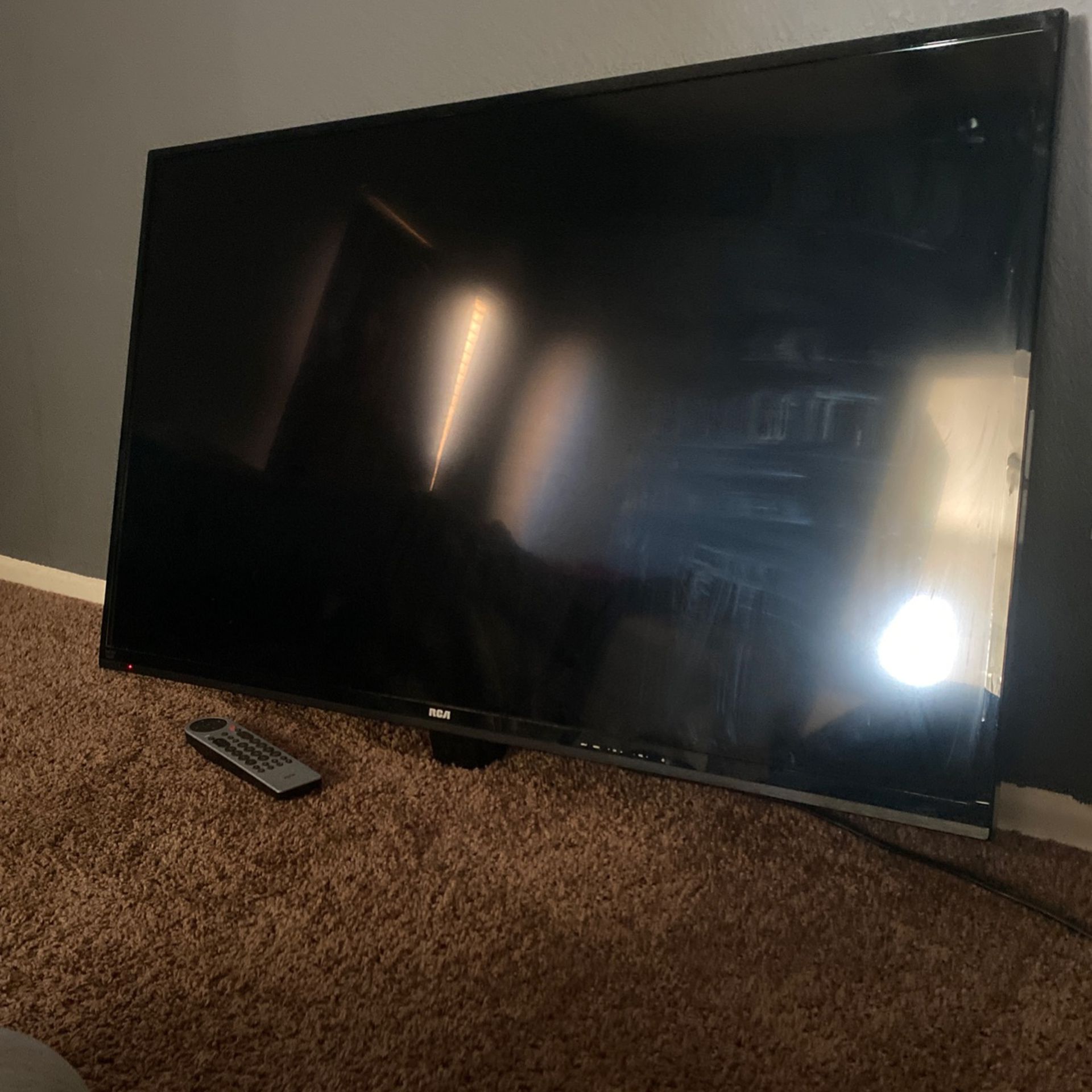 50” RCR Flatscreen Tv