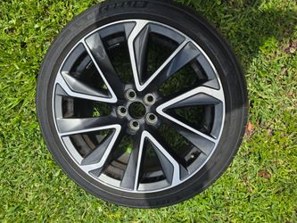 One 2020 to 2026Toyota  Corolla SE / XSE rim and Michelin Primary Tire
