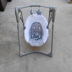 GRACO BABY SWING