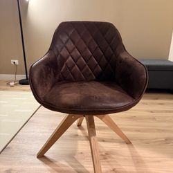 2 Faux Leather Chair