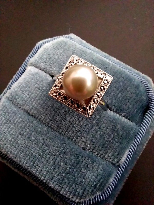 Vintage Pearl Ring