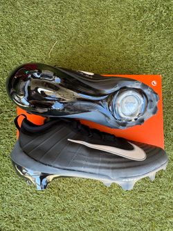 Size 12 Nike zoom vapor elite football cleats