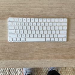 Apple Keyboard
