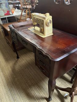 Cabinet Sewing Machine  singer