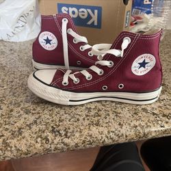 Burgundy High Top Preowned Converse No Box Sz 3 Men’s 5 Women’s 
