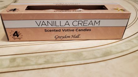 Candles In Different Scents: Vanilla, Ocean Breeze, Cinnamon, Fresh Linen, Floral, Mango, Etc...