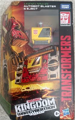 Transformers Kingdom War Cybertron Trilogy Autobot Blaster Eject - new unopened