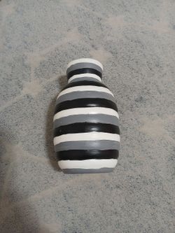 Grey scaled small vase