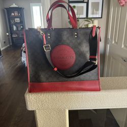Large COACH tote 