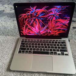 MacBook Pro 13 Inch Retina