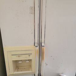 Kenmore Side By Side Refrigerator 
