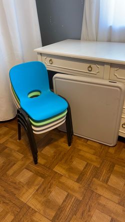Lifetime kids table and chairs