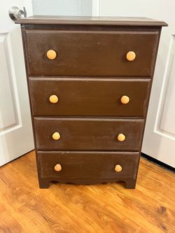 Small dresser - all wood