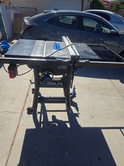 Delta table saw