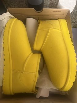 Uggs Classic Ultra Mini Boots 
