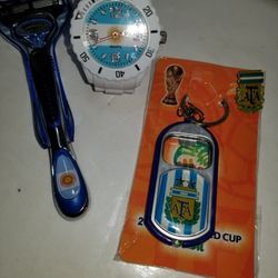 Argentina lover Collectable. GILLETTE FUSION PROGLIDE Argentina Flag RAZOR, Watch and Bottle Opener ,Pin