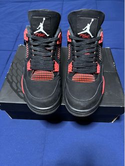 Jordan 4 Retro Red Thunder 2022  Size 9