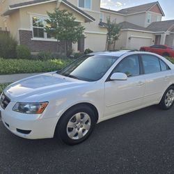 2009 Hyundai Sonata.  