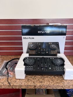 Pioneer DJ controller