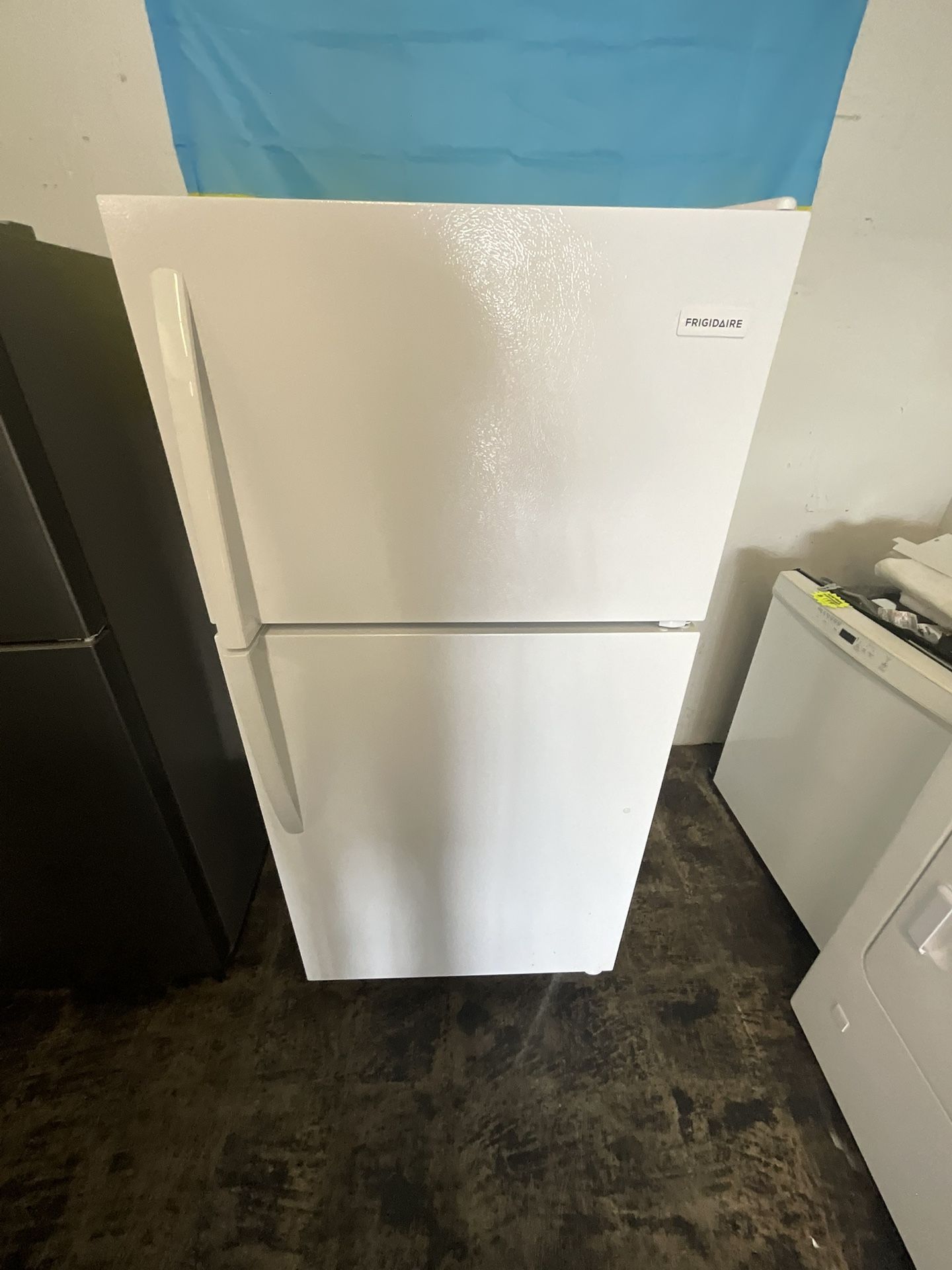 Top Freezer Frigidaire Refrigerator