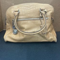 Michael Kors Purse. Item No  623 ( Shopgoodwill)