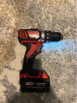 M18 Milwaukee brushless drill WITH battery