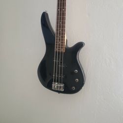 Yamaha Bass Guitar And Amplifier 