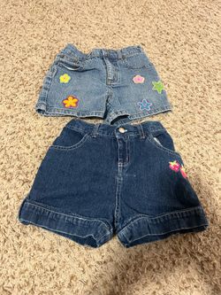 Girls shorts age 4-6 like new