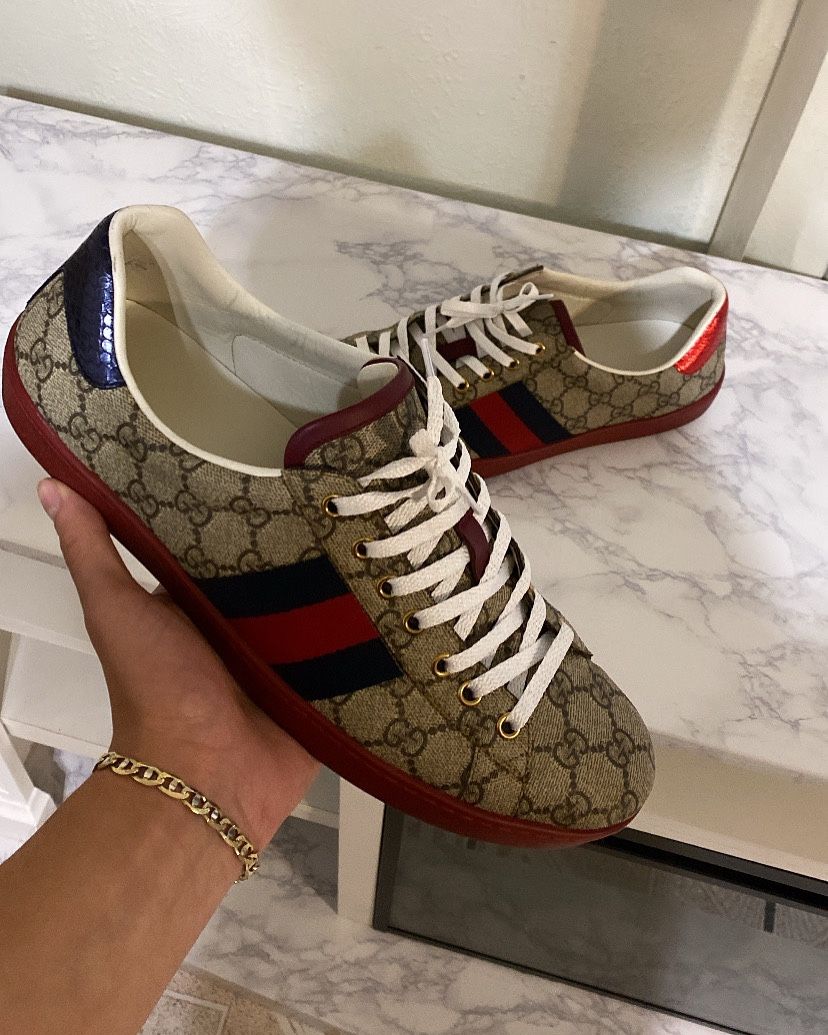 GUCCI ACE👟 SIZE (9-10)