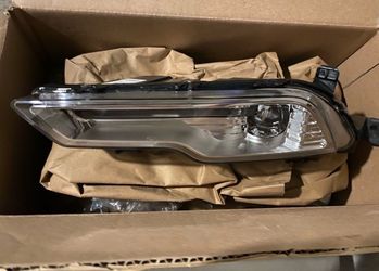 Left ford fog light
