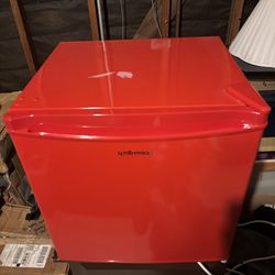 Retro Style Mini Fridge