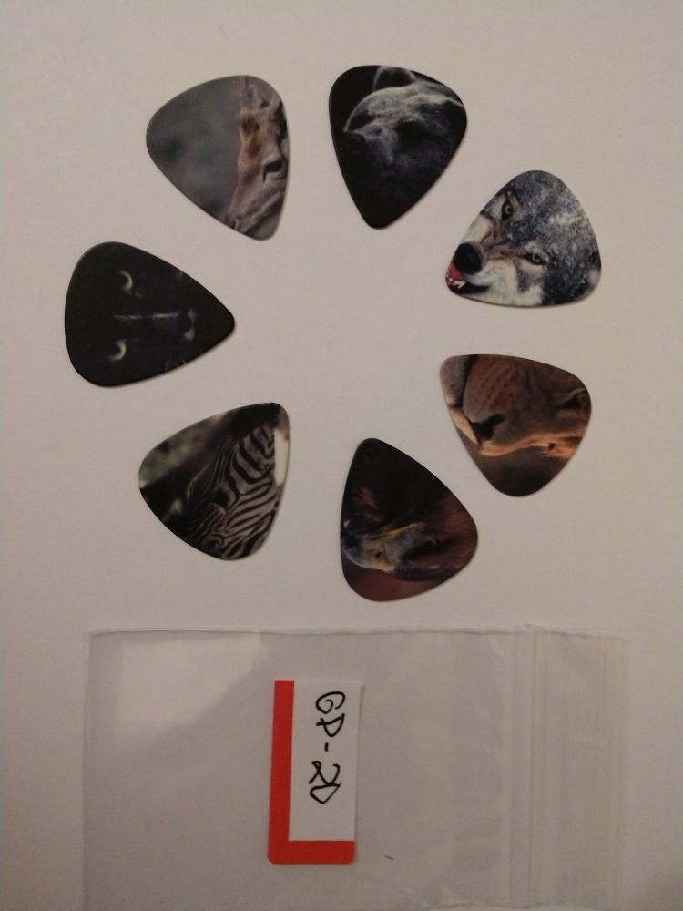 7 NWOT Wild Animal Guitar Picks