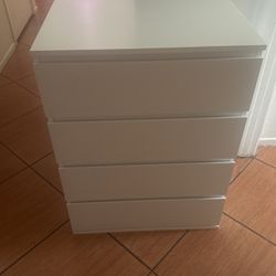 White Dresser 4 Drawers 