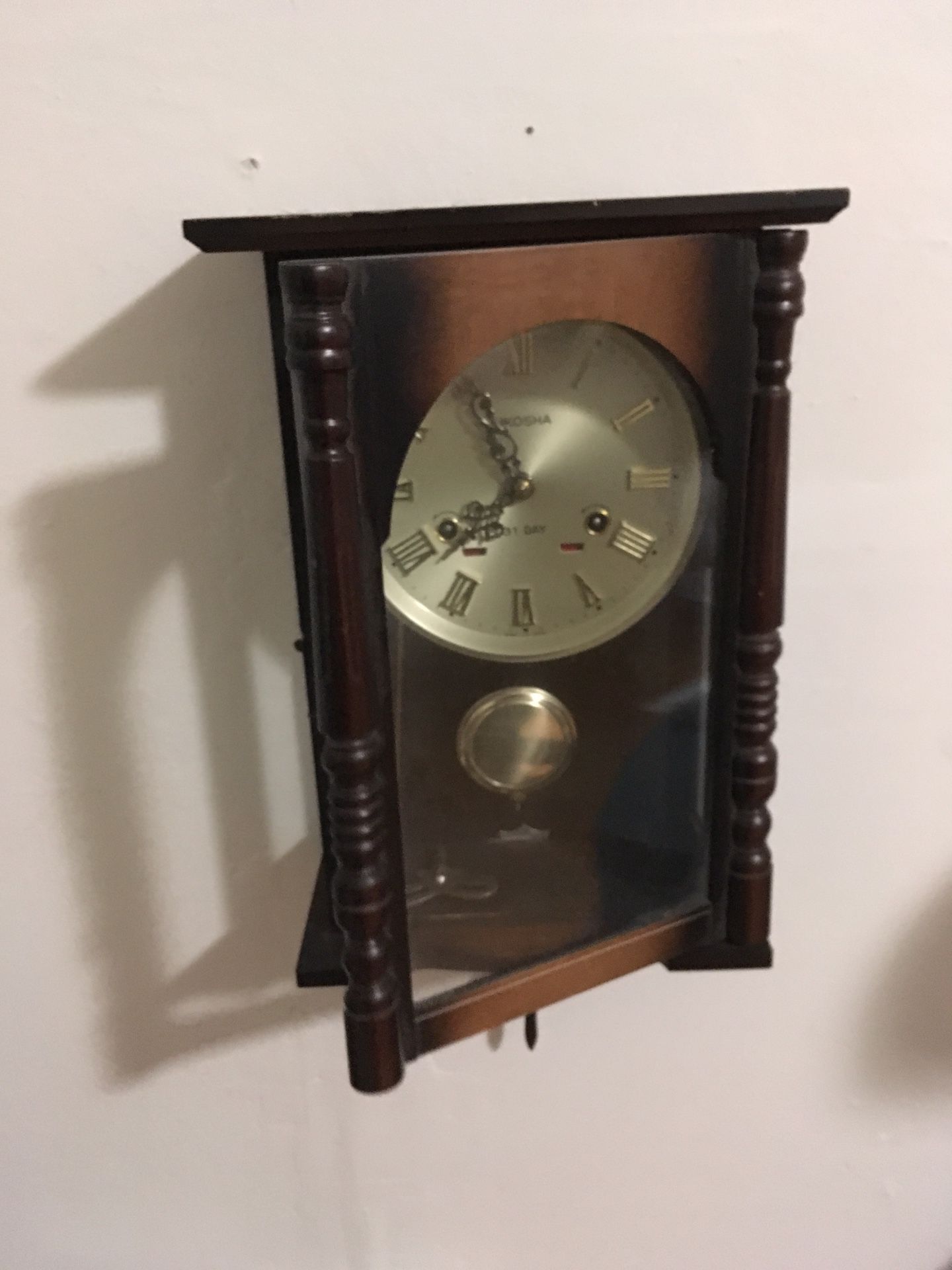 Vintage antique aikosha 31 day chiming wall clock for Sale in Hampton