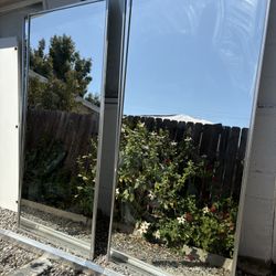 Closet  4 Large Sliding Doors 