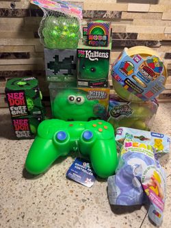 Green NeeDoh/Squishy Bundle
