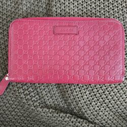 Gucci Guccisimma Red Leather Zippy Wallet
