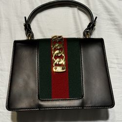 Gucci Sylvie Top Handle bag