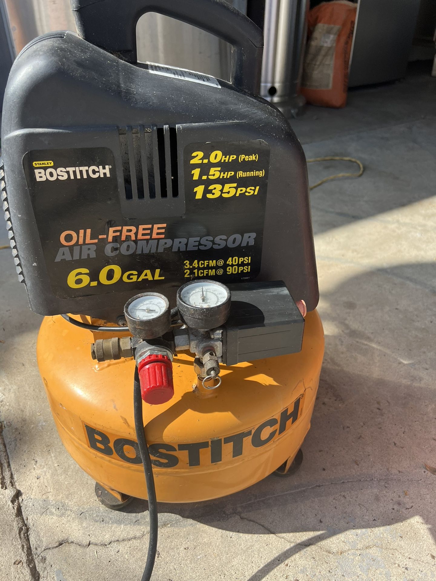 Air compressor