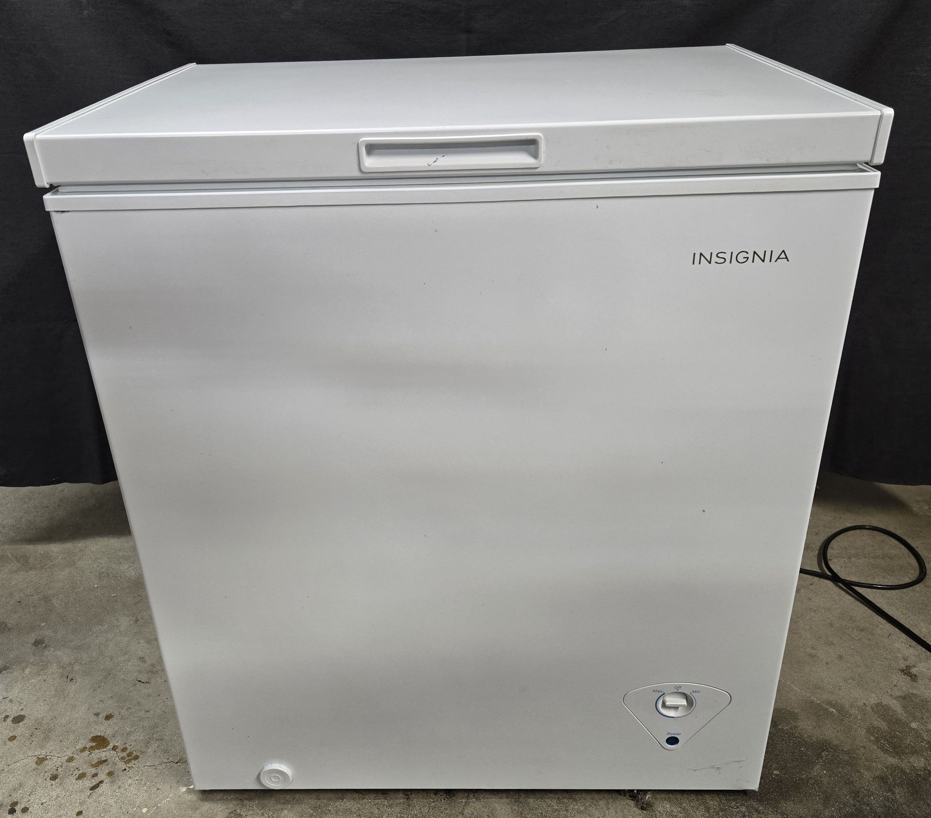 Insignia 5.0 Cu. Ft. Chest Freezer - White