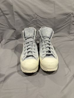 Unisex crushed velvet Converse