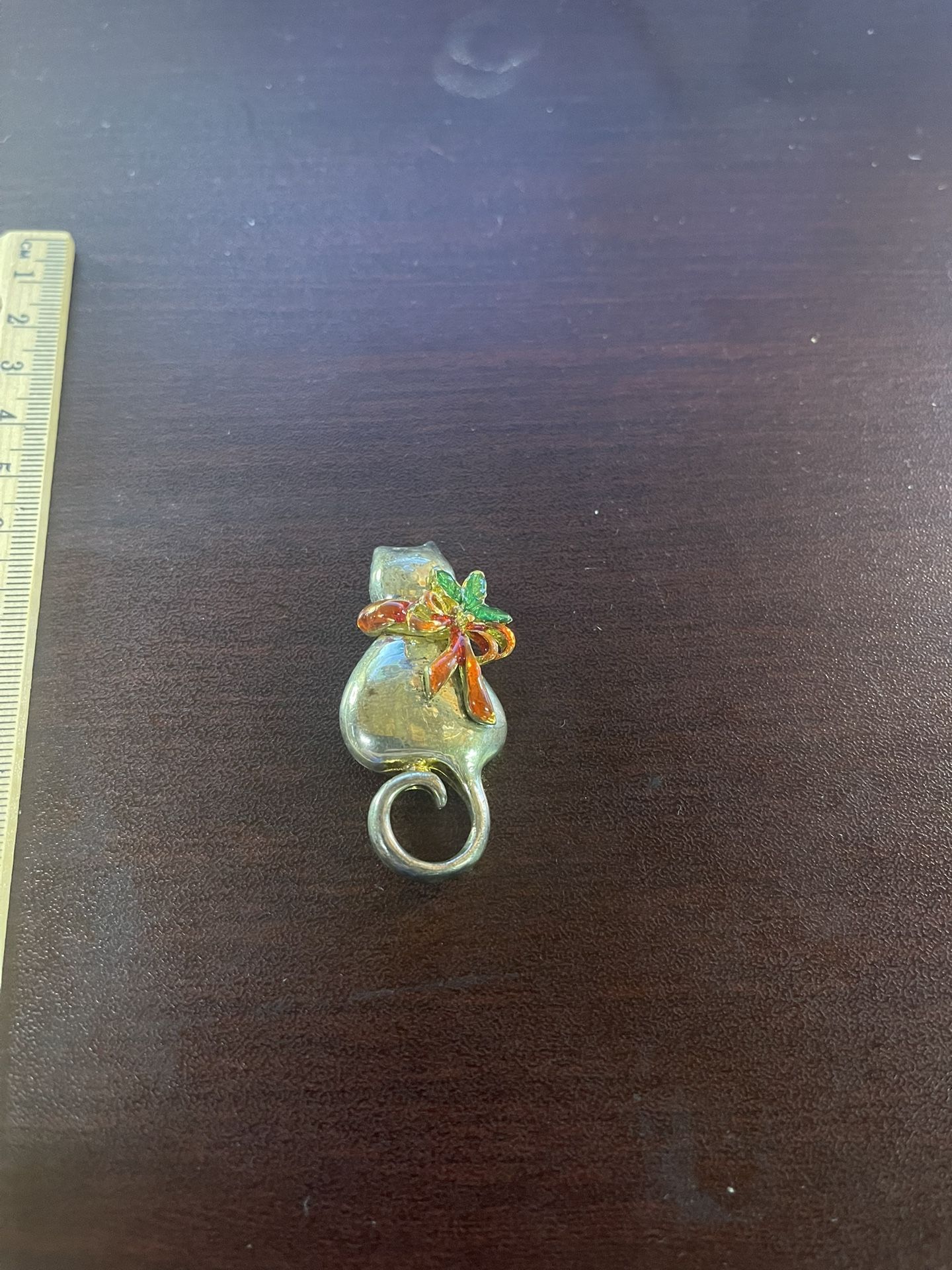 Gold Cat Brooch with Bow Accent β $3