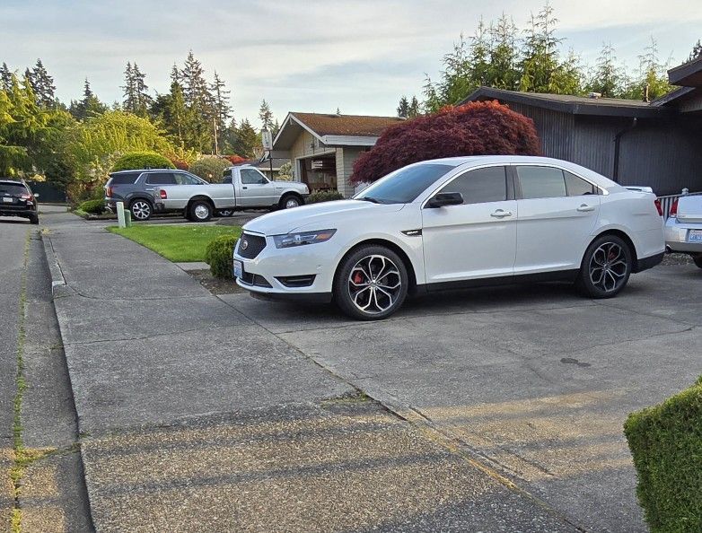 2013 Ford Taurus