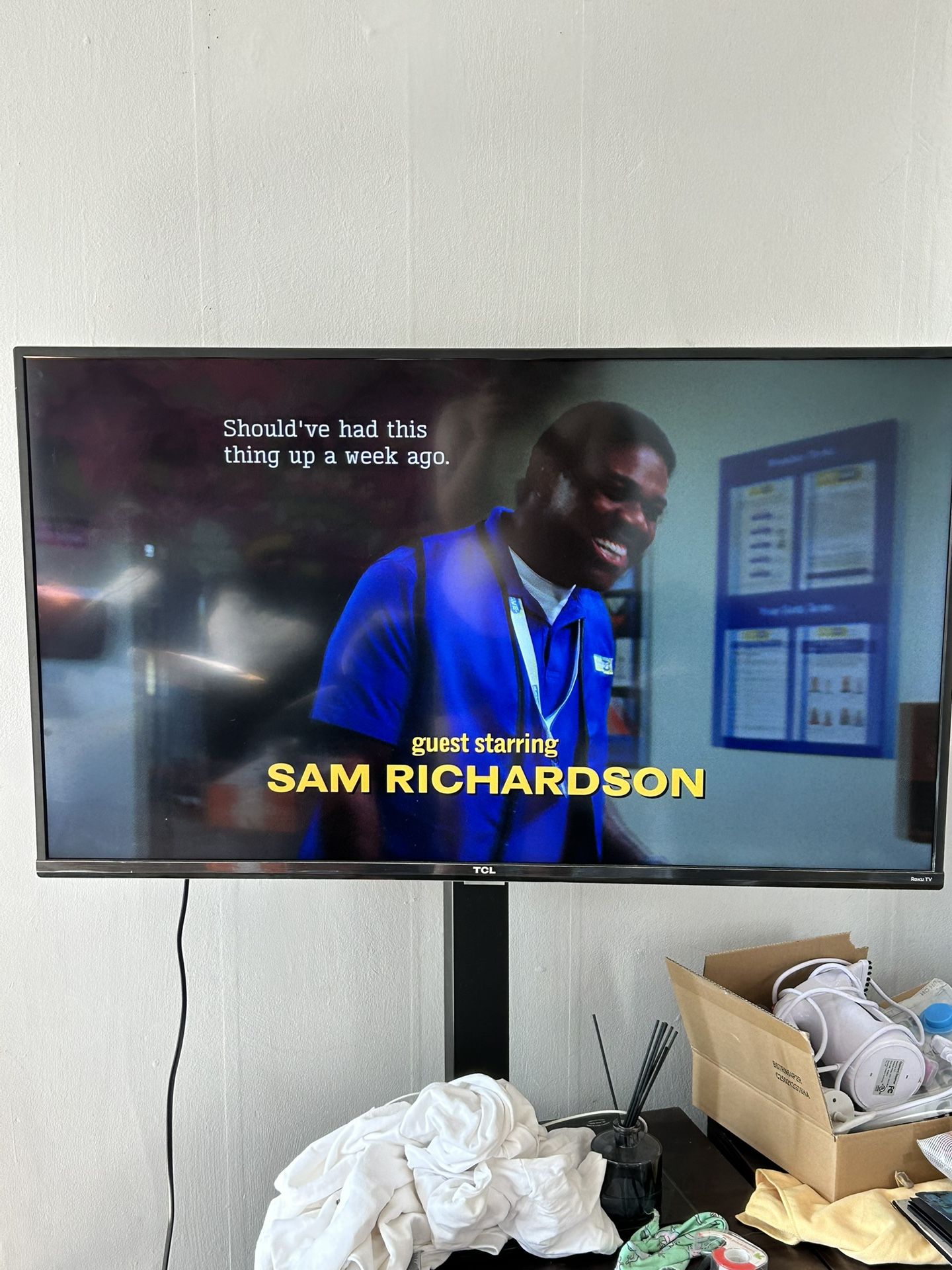 43" TCL Smart TV