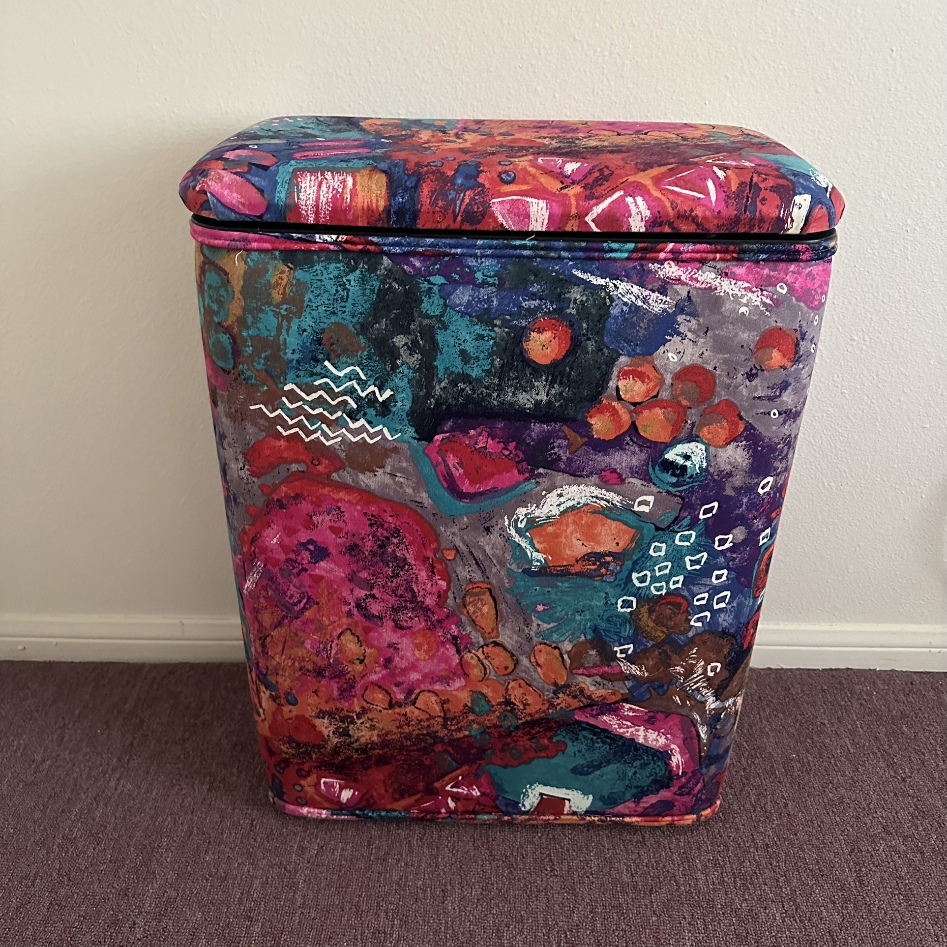 Vintage Laundry Basket Hamper