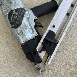 Metabo HPT Metal Connector Nailer | Pro Preferred Brand of Pneumatic Nailers | 36 Degree Magazine | Accepts 1-1/2-Inch to 2-1/2 Nails | Ideal for Fast