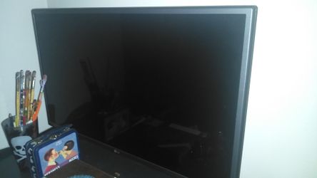 38 or 40 inch lg smart tv