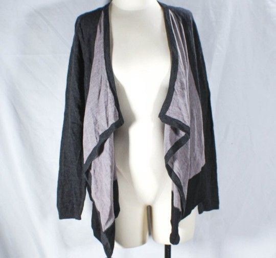Classic Comfy Wool Gray Black Color Block Drape Open Cardigan