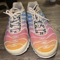 Women’s Nike Air Max Plus