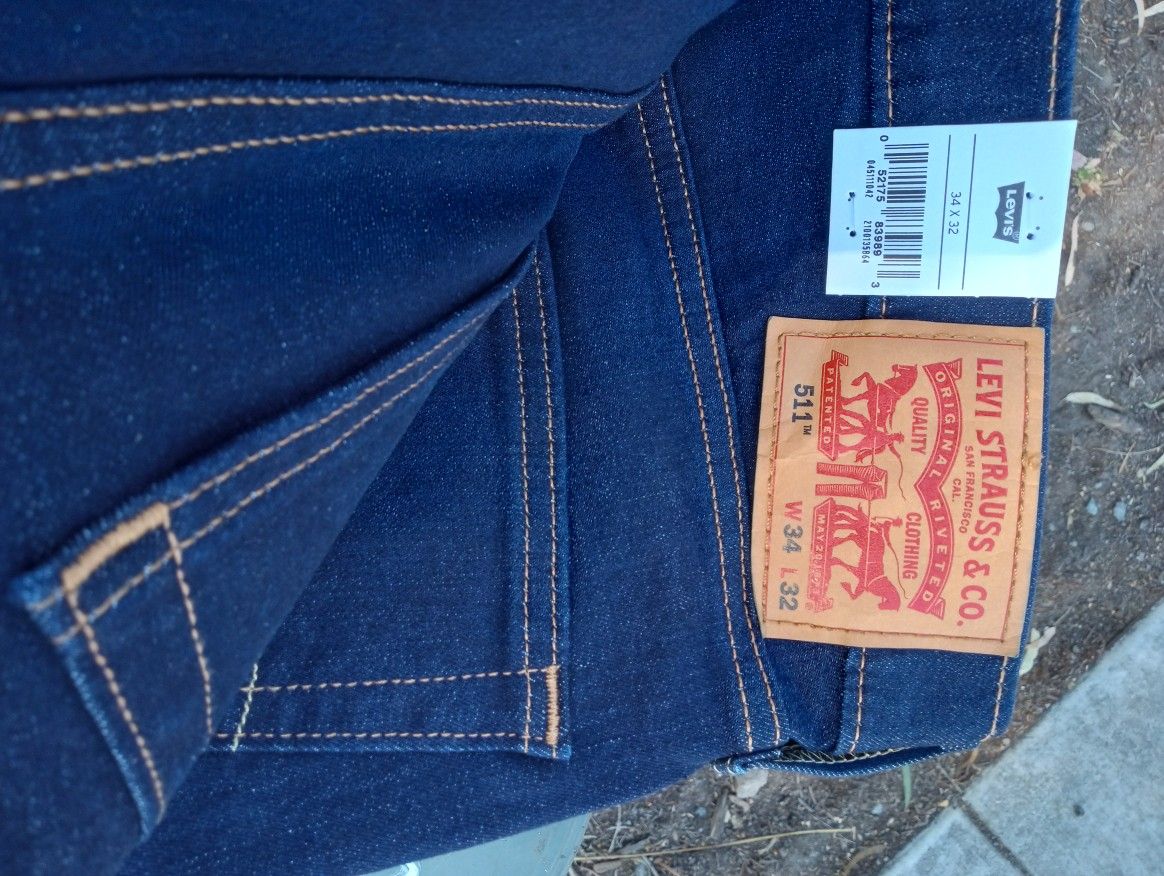 Levis Men 34/32